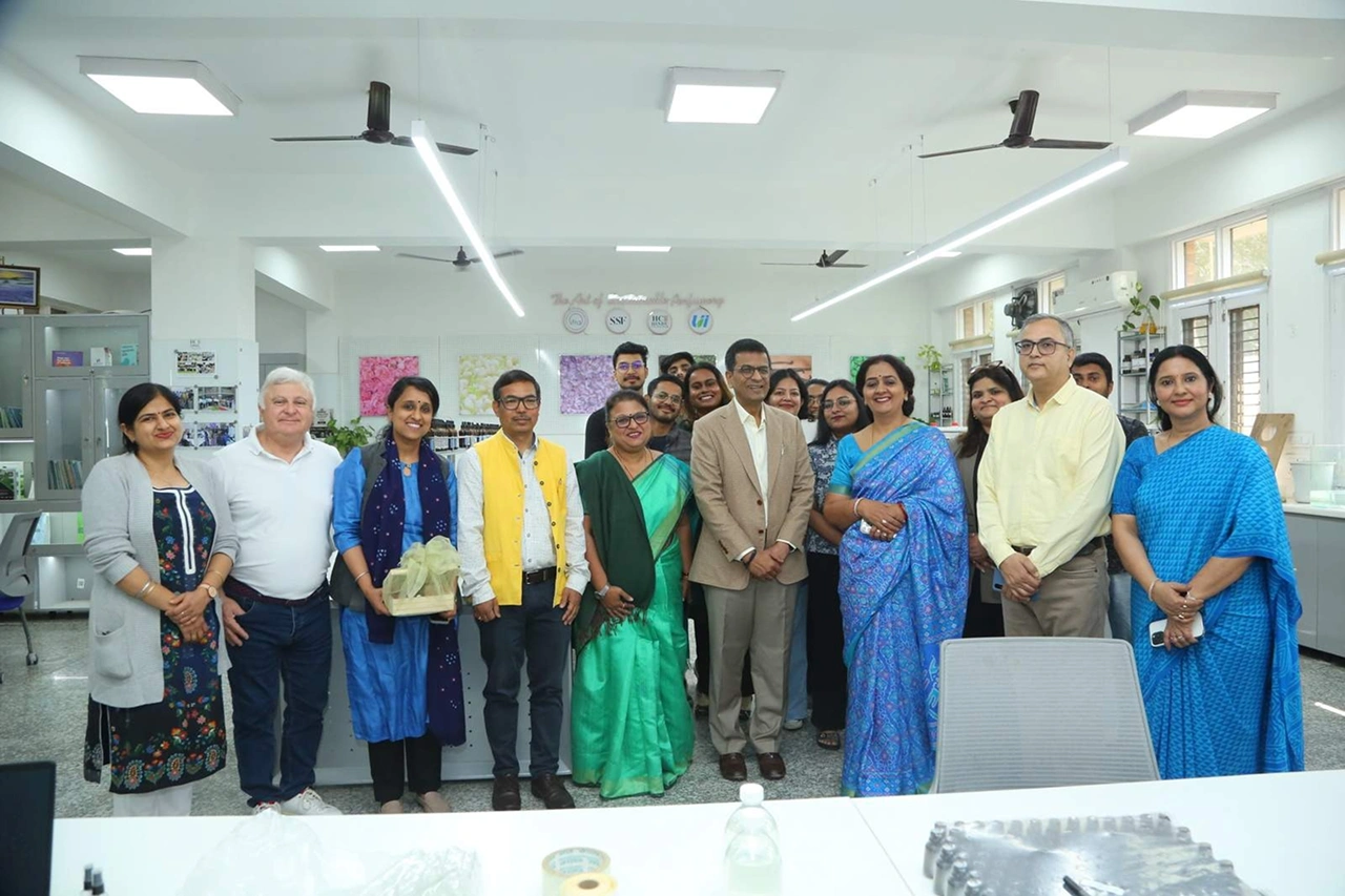 Distinguished Visit Dr Justice Dhananjaya Y Chandrachud at the Perfumery Laboratory
